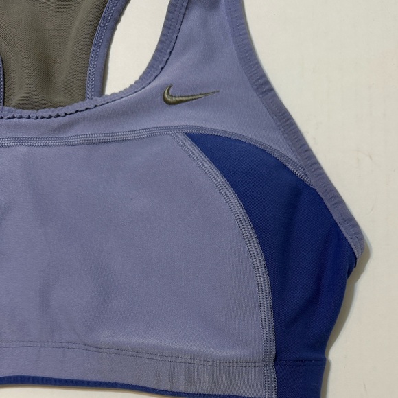 Nike Size M Women's Lavender/Blue Sports Bra - Picture 4 of 15